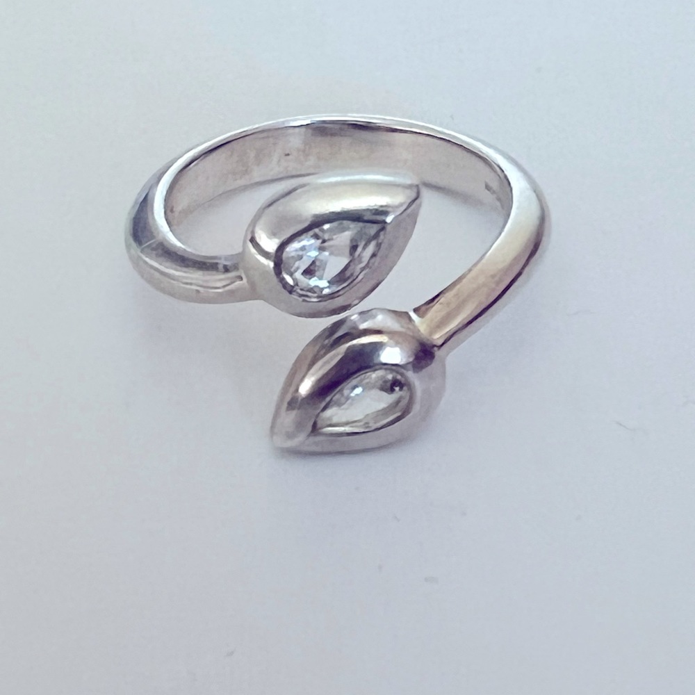 Links of London Dual Teardrop Silver Ring - Picture 1 of 4